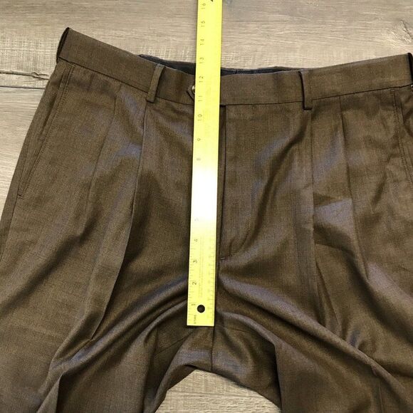 Roundtree & Yorke Mens Easy Care Brown Dress Pants Pleated Slacks 36x29 - Picture 7 of 10